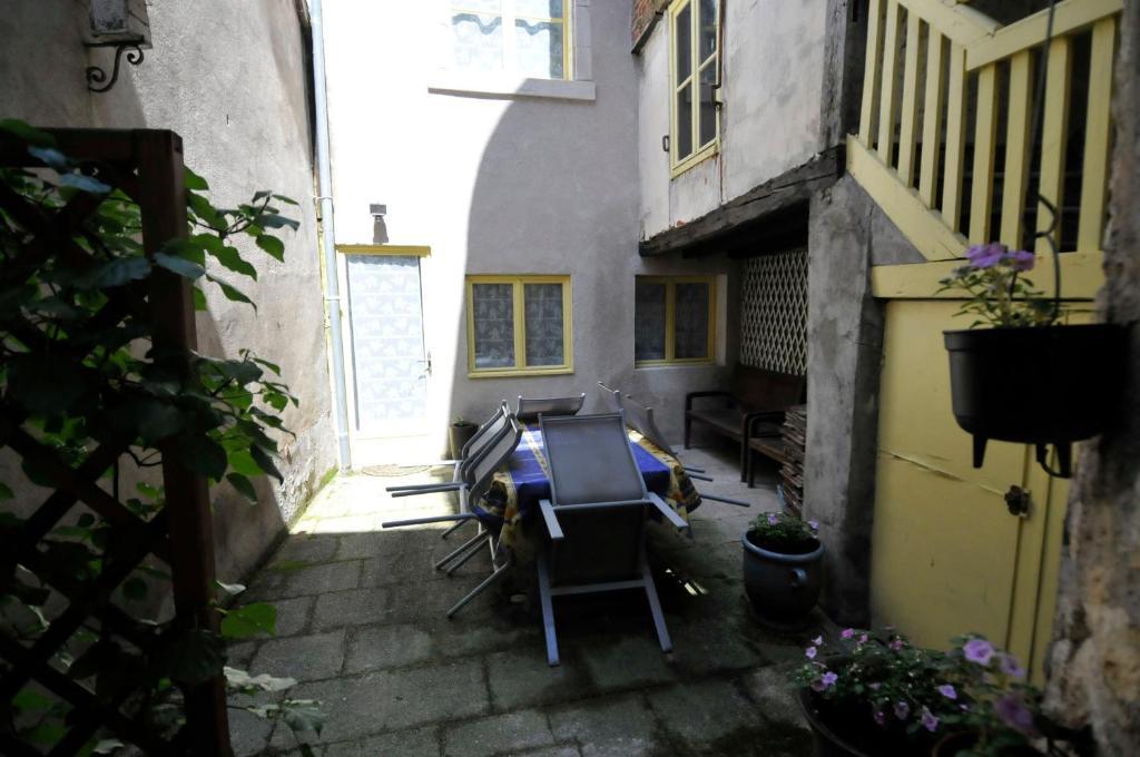 Apartamento Le Passage La Charité-sur-Loire Exterior foto